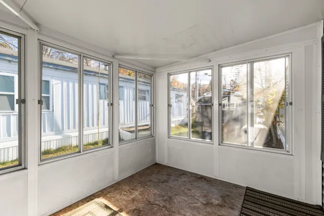 $129,999 | 23 Columbia Drive, Newmarket, NH 03857