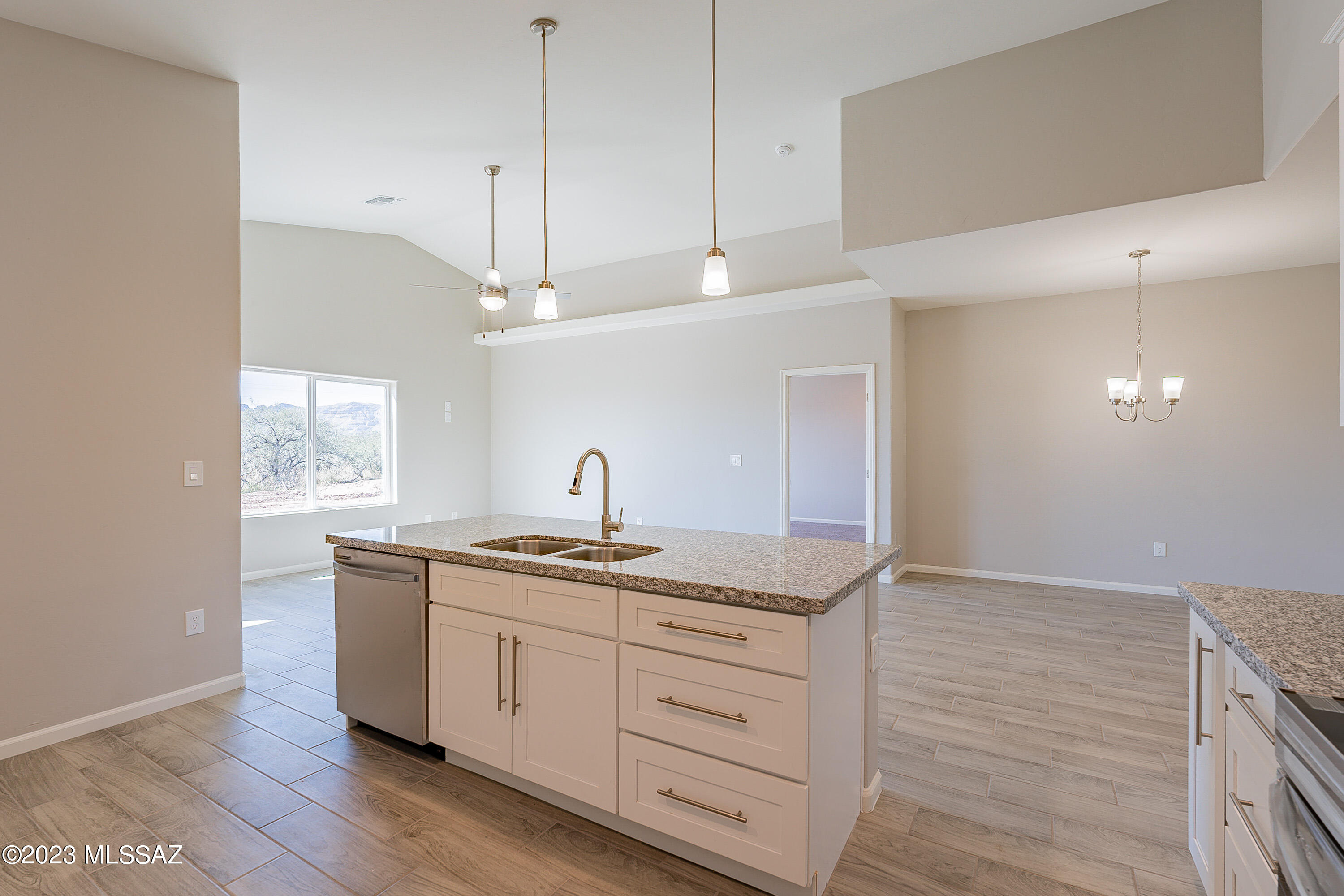 1802 Birmania Corte, Unit 9 Rio Rico, AZ 85648 - Photo 16 of 33