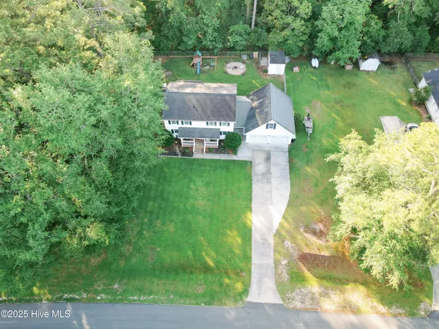 $340,000 | 202 Holyoke Drive, Washington, NC 27889