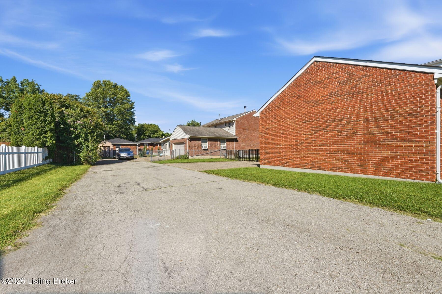 4246 Westport Road Louisville, KY 40207 - Photo 38 of 41 photo_online_038