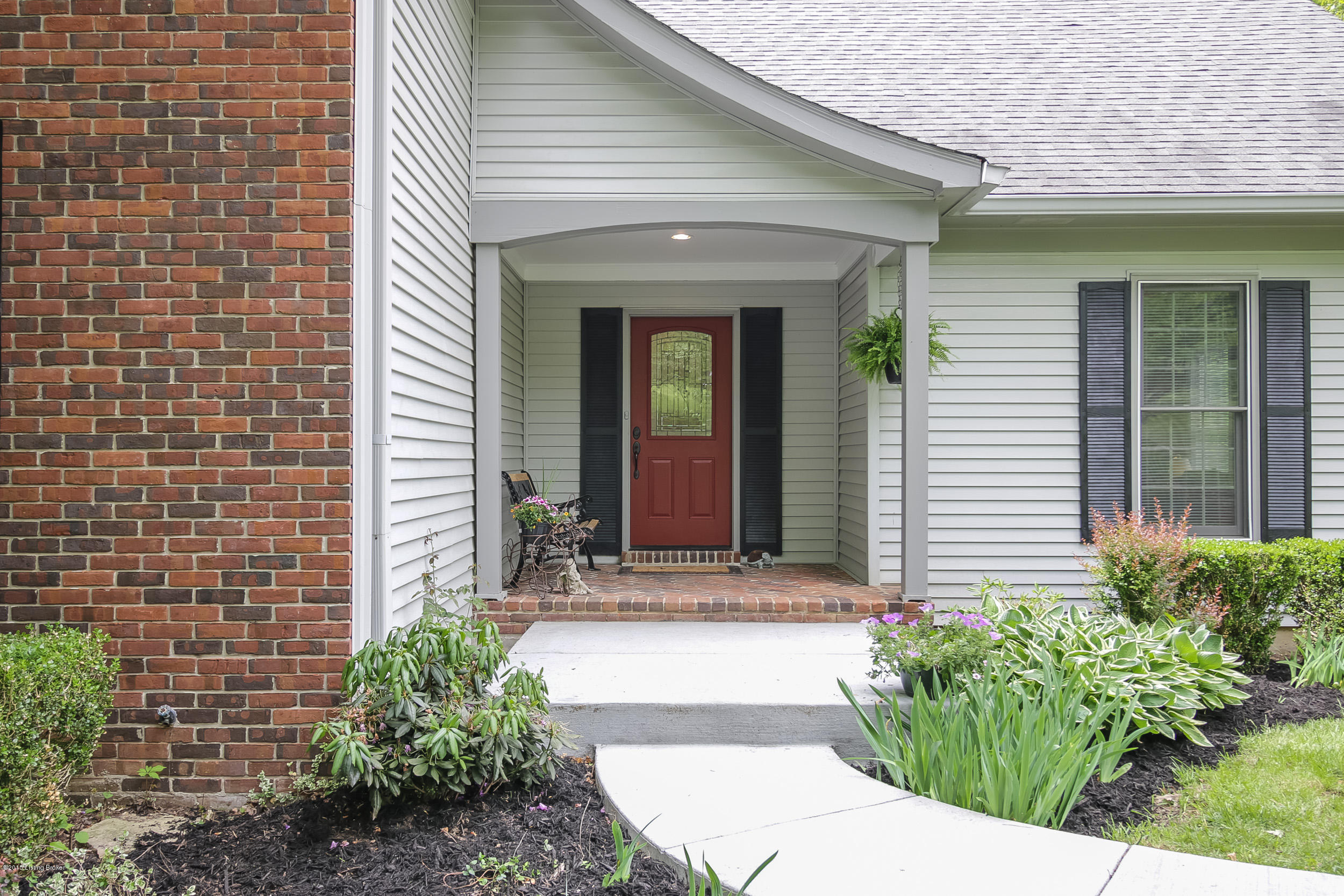 8009 Shadow Creek Road Crestwood, KY 40014 - Photo 3 of 36 3