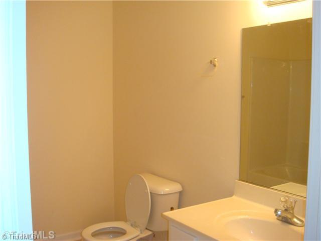 4303 Edgemore Road Greensboro, NC 27455 - Photo 5 of 9 Bath.