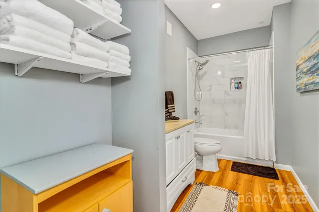 $699,500 | 159 South Willow Brook Drive, Asheville, NC 28806