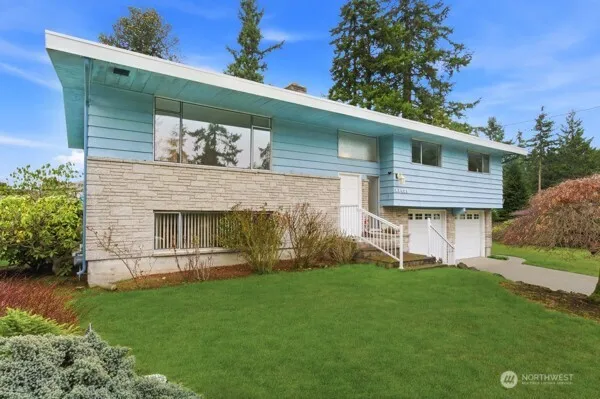 $802,500 | 23629 86th Avenue West, Edmonds, WA 98026