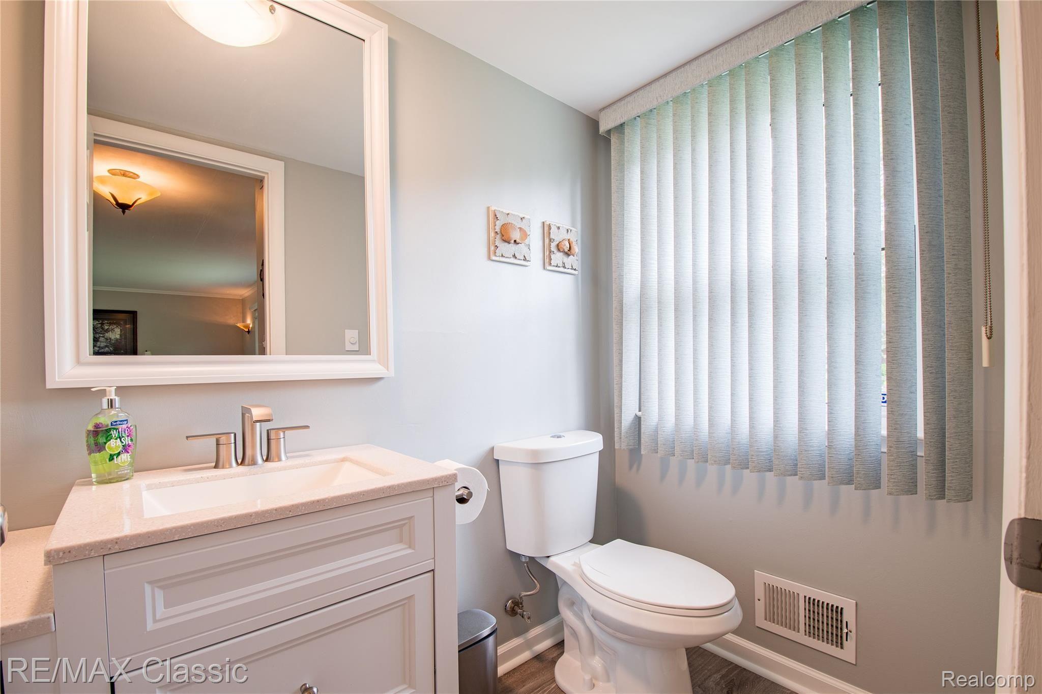 22715 Shadowpine Way Novi, MI 48375 - Photo 21 of 34 1st floor Powder Room