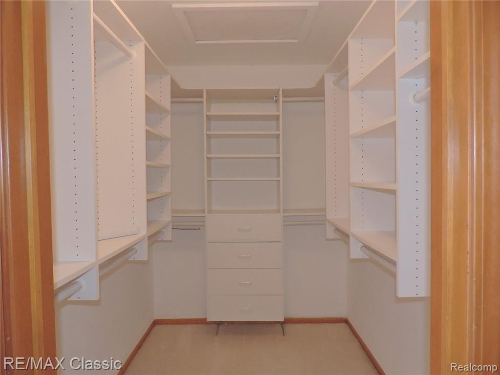 2560 Ford Road White Lake, MI 48383 - Photo 18 of 64 DSCN8664.JPG
