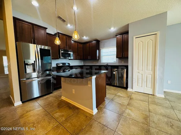 $1,900 | 6162 Sandler Chase Trail, Jacksonville, FL 32222