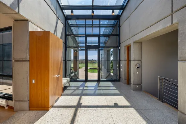 $4,150,000 | 155 West Main Road, Little Compton, RI 02837