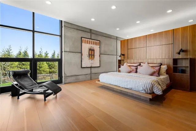 $4,450,000 | 155 West Main Road, Little Compton, RI 02837