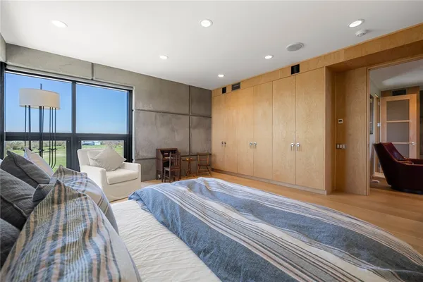 $4,150,000 | 155 West Main Road, Little Compton, RI 02837