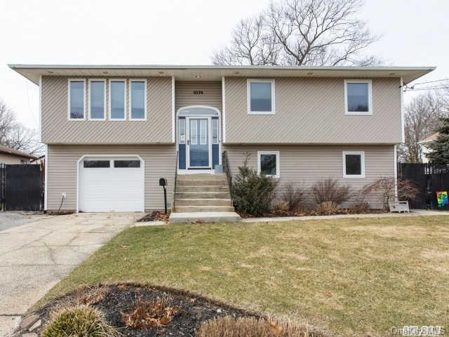 1074 Oak Neck Road West Islip, NY 11706 - Photo 1 of 1 Gallery Image 1