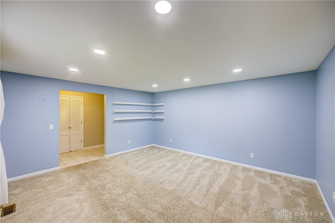 6051 Waterloo Road Dayton, OH 45459 - Photo 5 of 29 Gallery Image 5