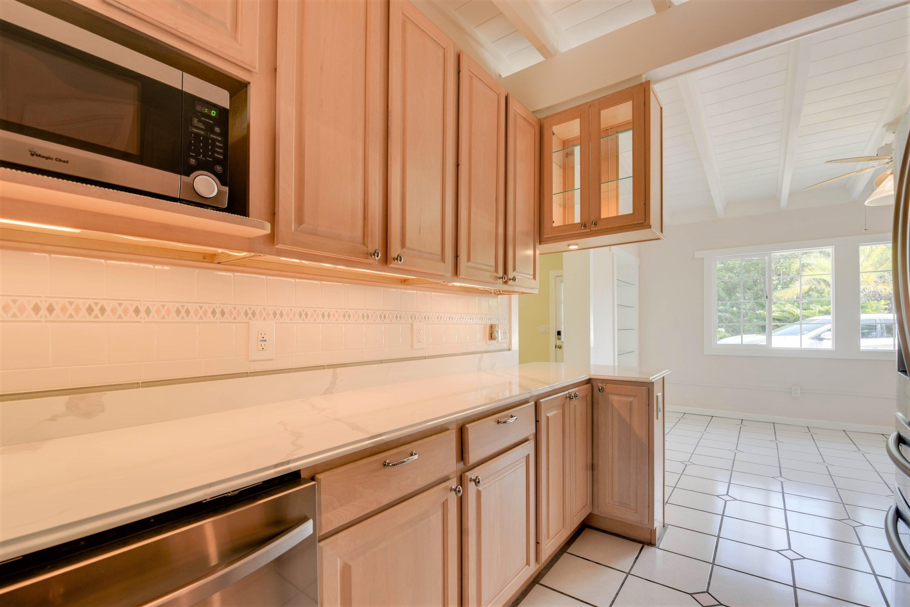 3828 Gillott Road Big Pine Key, FL 33043 - Photo 12 of 46 Beautiful Kitchen Finishes