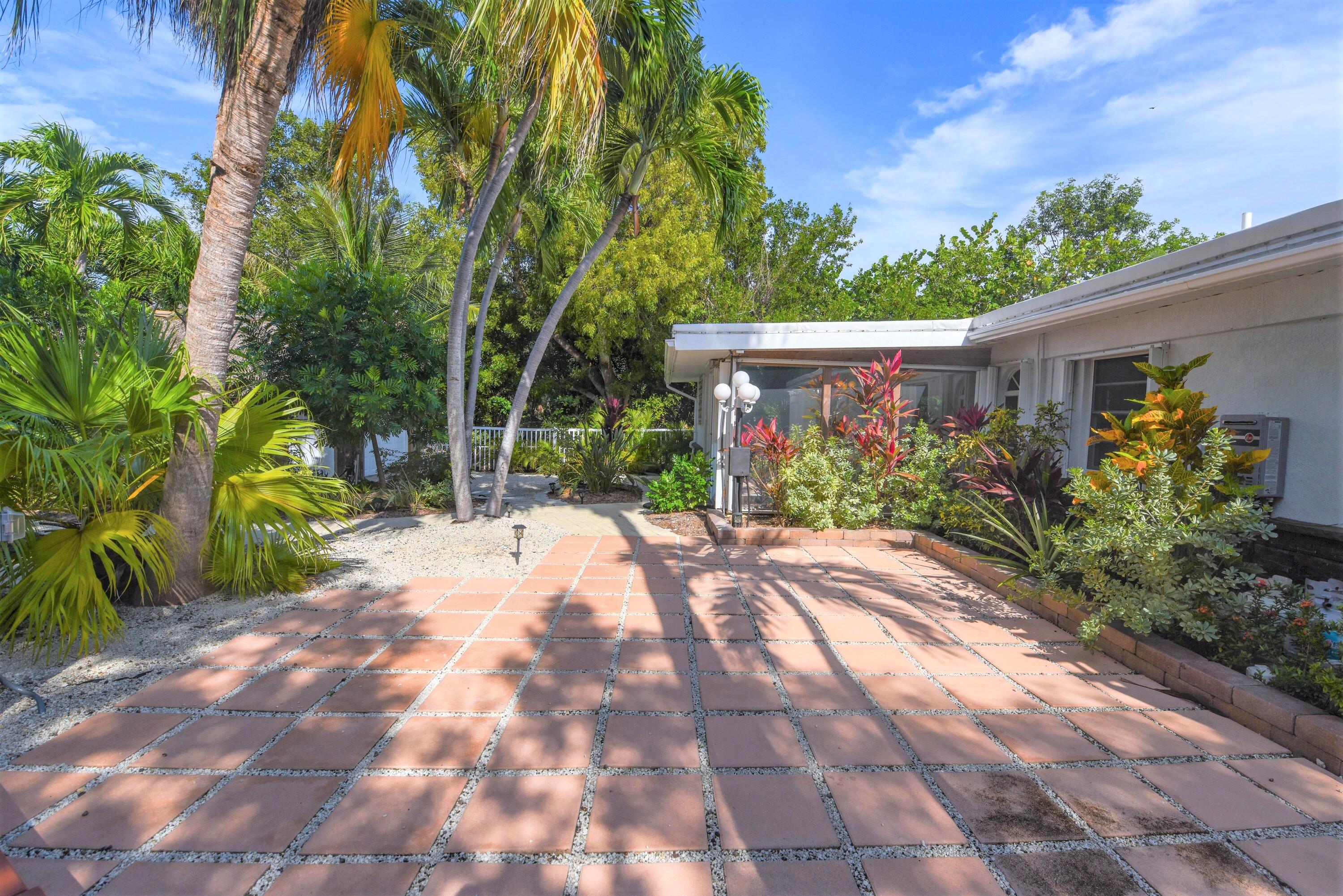 3828 Gillott Road Big Pine Key, FL 33043 - Photo 25 of 46 Backyard Patio