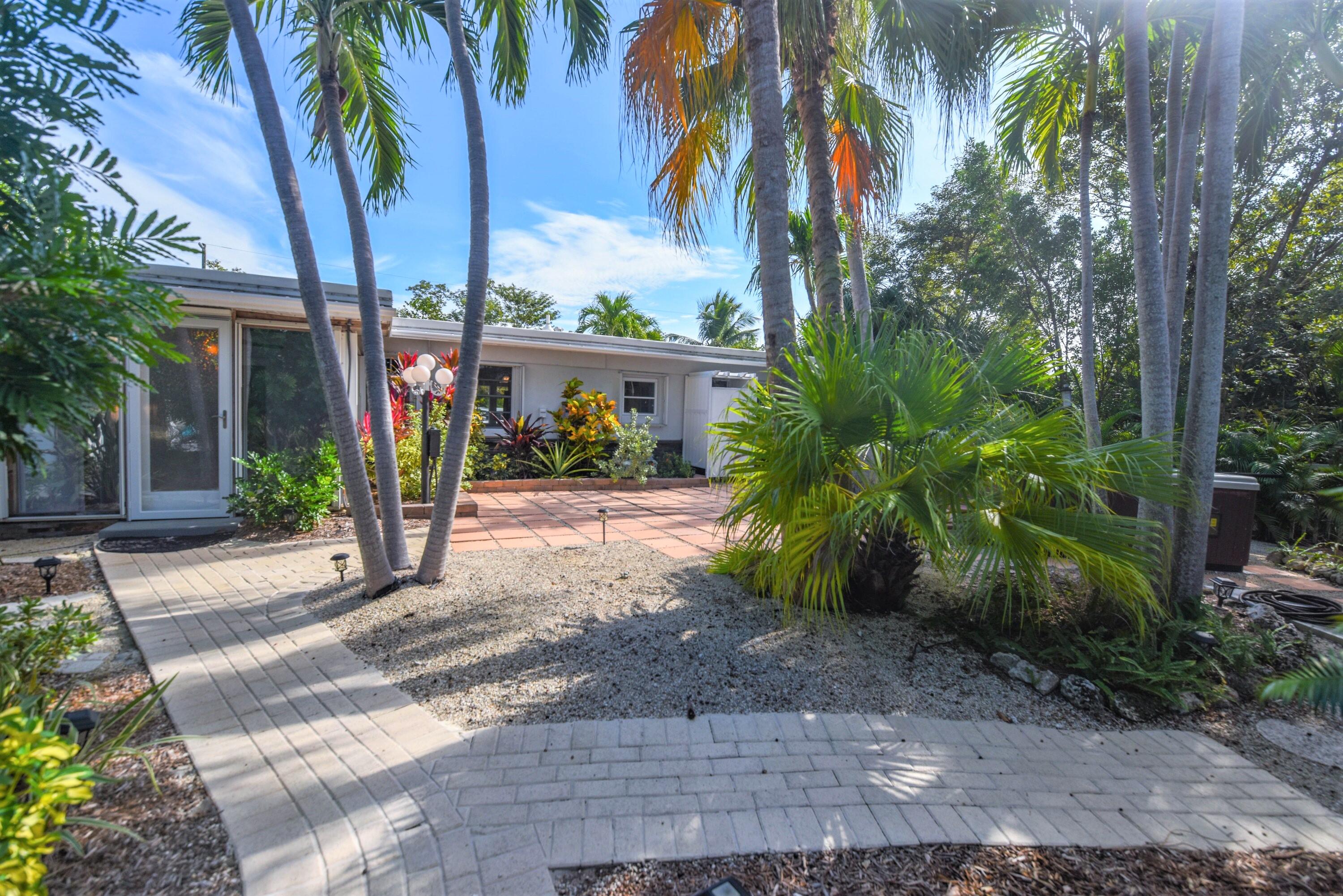3828 Gillott Road Big Pine Key, FL 33043 - Photo 33 of 46 Paved Walkways