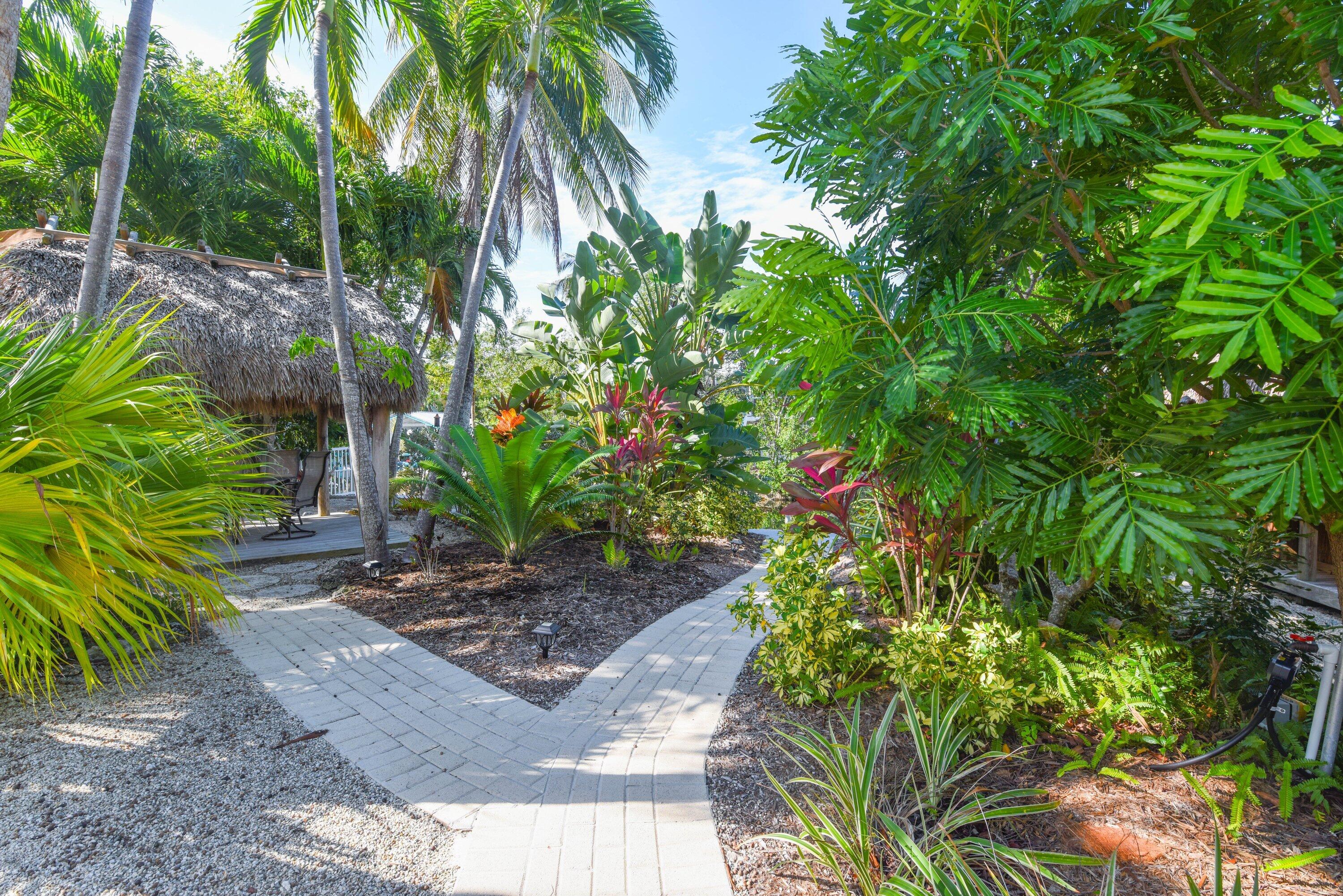 3828 Gillott Road Big Pine Key, FL 33043 - Photo 35 of 46 Path to Tiki