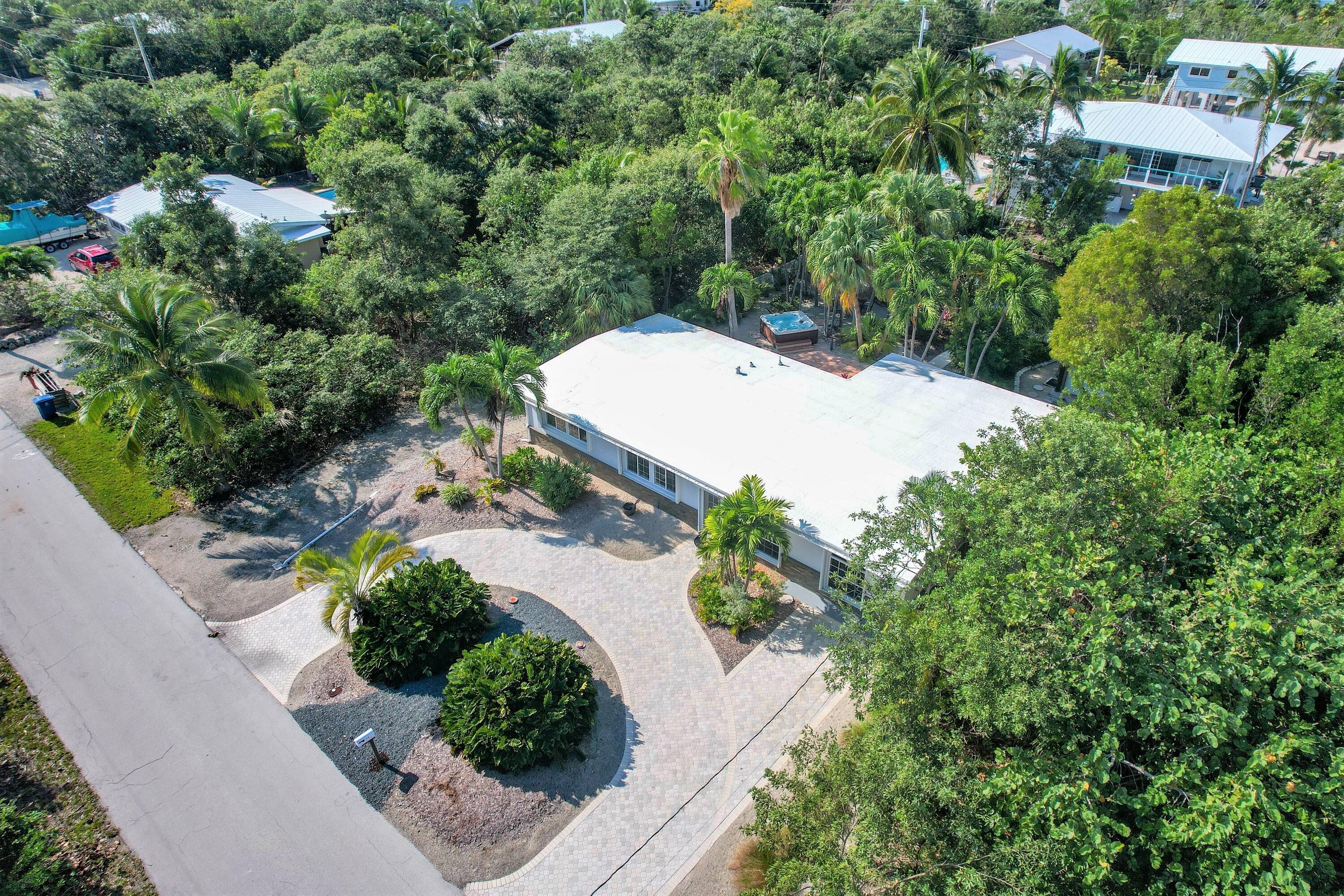 3828 Gillott Road Big Pine Key, FL 33043 - Photo 5 of 46 Circular Drive