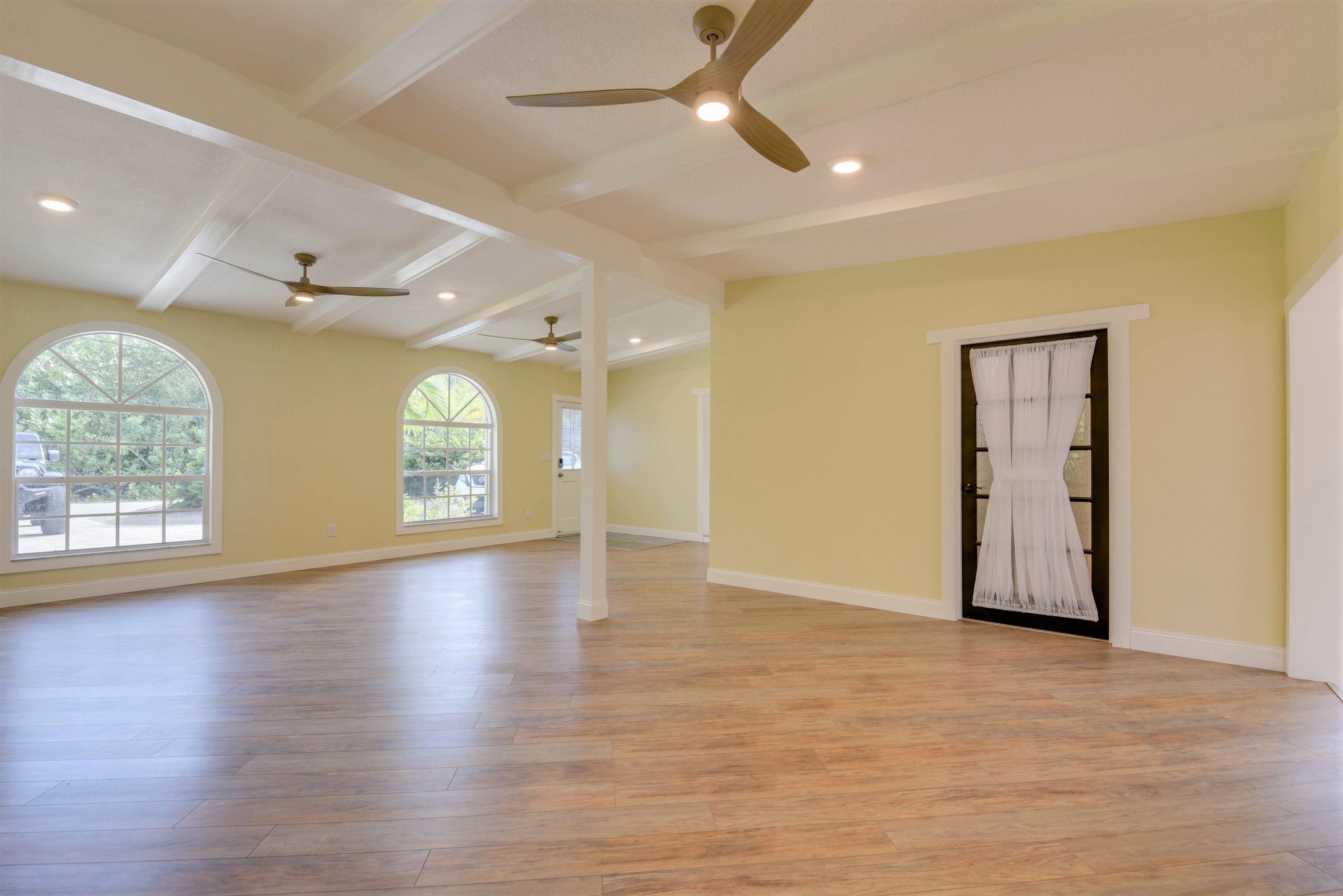 3828 Gillott Road Big Pine Key, FL 33043 - Photo 7 of 46 Living Room