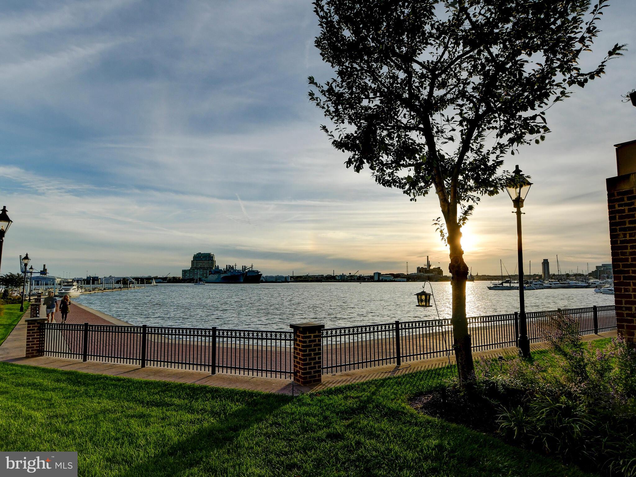 1230 Dockside Circle Baltimore, MD 21224 - Photo 51 of 70 a view of outdoor space and city view