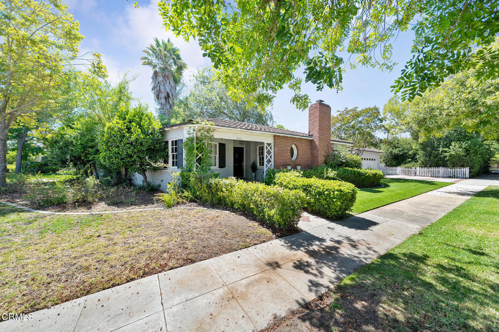 2335 Lorain Road San Marino, CA 91108 - Photo 6 of 44 DSC01426