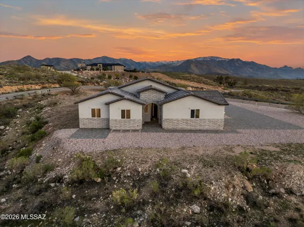 $695,000 | 67620 East Lauren Place, Oracle, AZ 85623