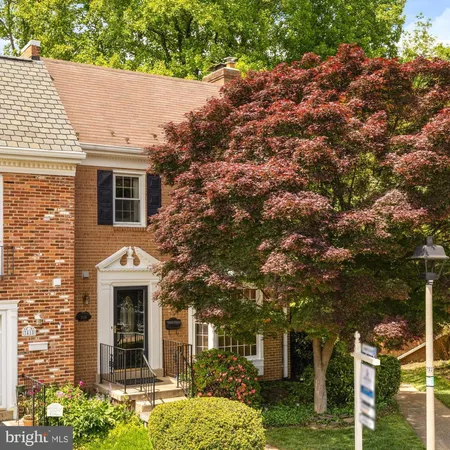 $879,900 | 7416 Eldorado Street, McLean, VA 22102