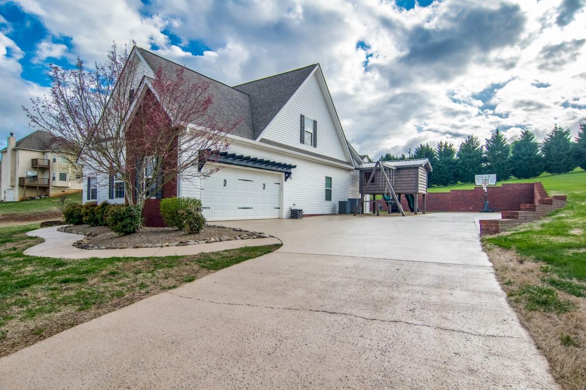 143 Raspberry Drive New Market, TN 37820 - Photo 35 of 40 #578953 raspberry (4) (Medium)