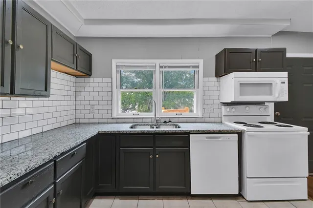 $200,000 | 501 Lexington Road, Pleasant Hill, MO 64080