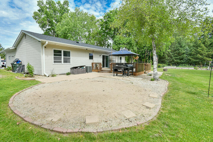 8715 378th Avenue Randall, WI 53105 - Photo 25 of 29 386th-22