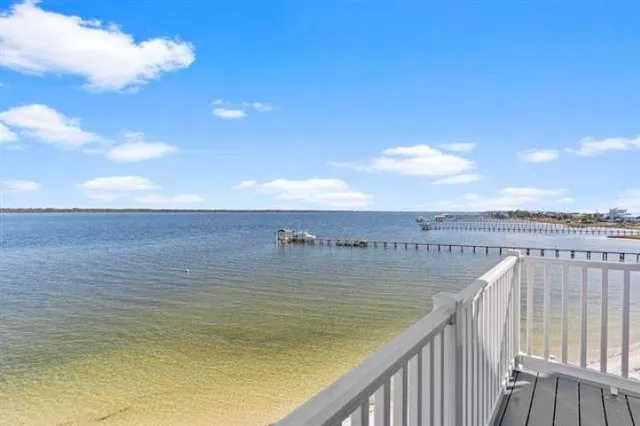 $2,800 | 1646 Alligator Drive, Unit 316, Alligator Point, FL 32346