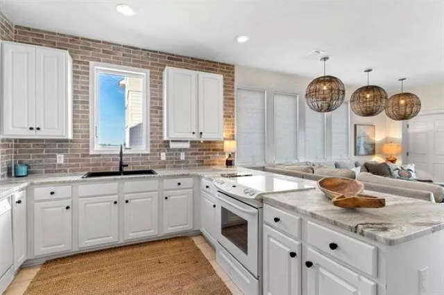 $2,800 | 1646 Alligator Drive, Unit 316, Alligator Point, FL 32346