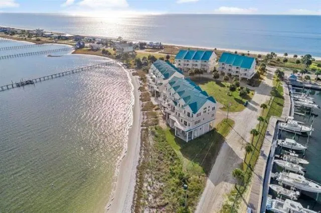 $2,800 | 1646 Alligator Drive, Unit 316, Alligator Point, FL 32346