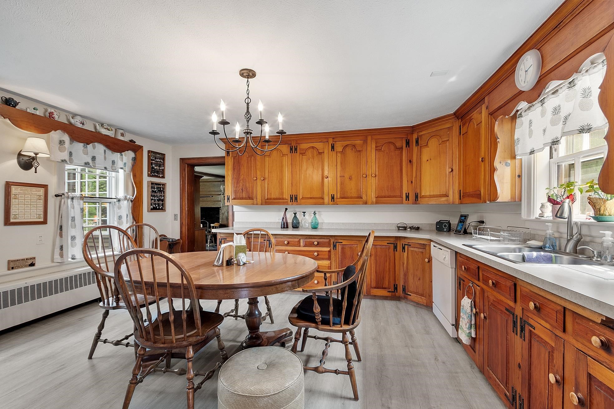 73 Mammoth Road Pelham, NH 03076 - Photo 41 of 48 Gallery Image 41