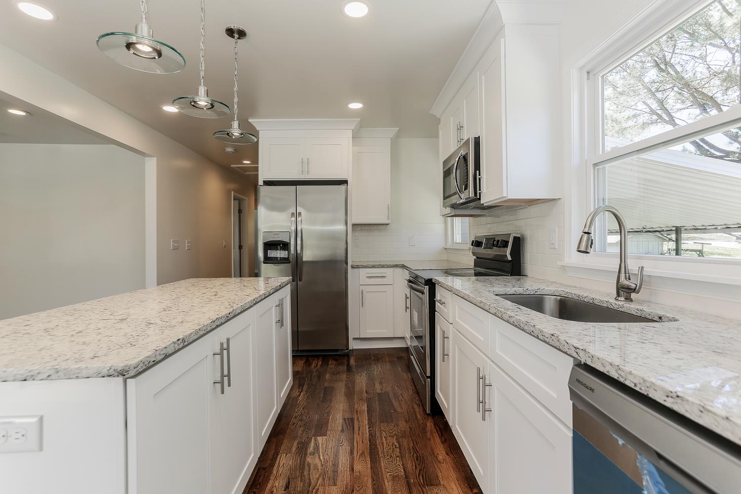 609 Hayes Street Springfield, TN 37172 - Photo 2 of 21 Gallery Image 2