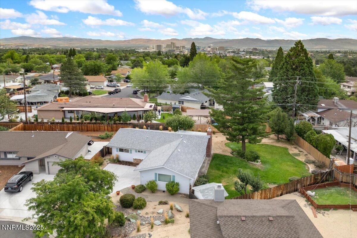610 Akard Circle Reno, NV 89503 - Photo 26 of 28 an aerial view of residential houses with outdoor space and river