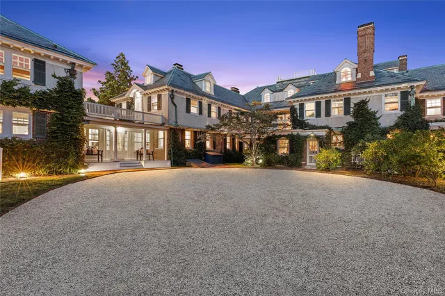 $60,000 | 94 Quogue Street, Quogue, NY 11959