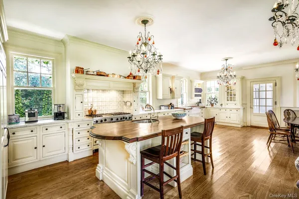 $60,000 | 94 Quogue Street, Quogue, NY 11959