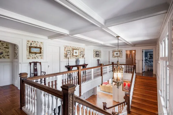$60,000 | 94 Quogue Street, Quogue, NY 11959