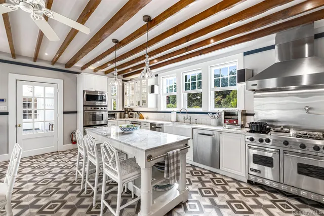 $60,000 | 94 Quogue Street, Quogue, NY 11959