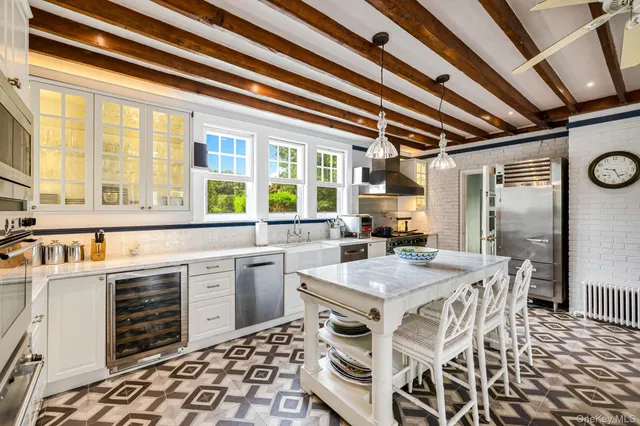 $60,000 | 94 Quogue Street, Quogue, NY 11959