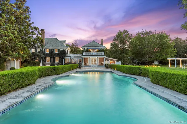 $60,000 | 94 Quogue Street, Quogue, NY 11959