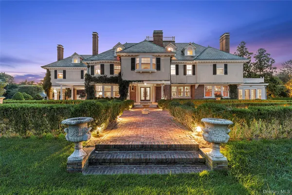 $60,000 | 94 Quogue Street, Quogue, NY 11959