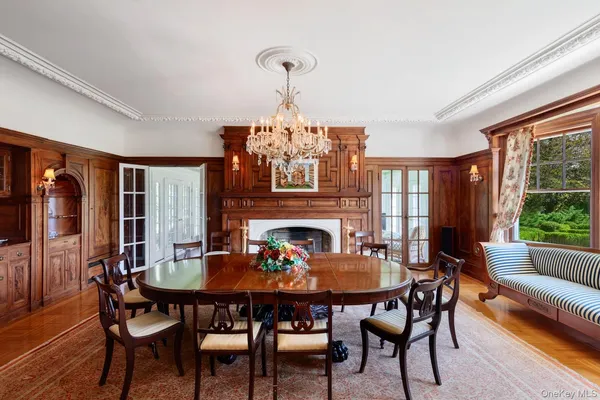 $60,000 | 94 Quogue Street, Quogue, NY 11959