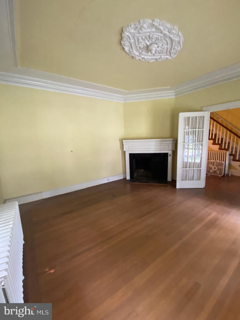 622 Rock Spring Road Bel Air, MD 21014 - Photo 4 of 37 Plaster medallion & moldings are original