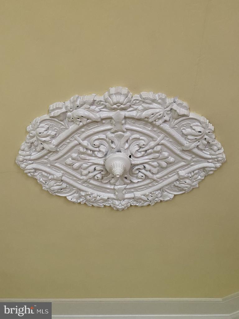 622 Rock Spring Road Bel Air, MD 21014 - Photo 5 of 37 Jacob Forder's fine plaster center medallion