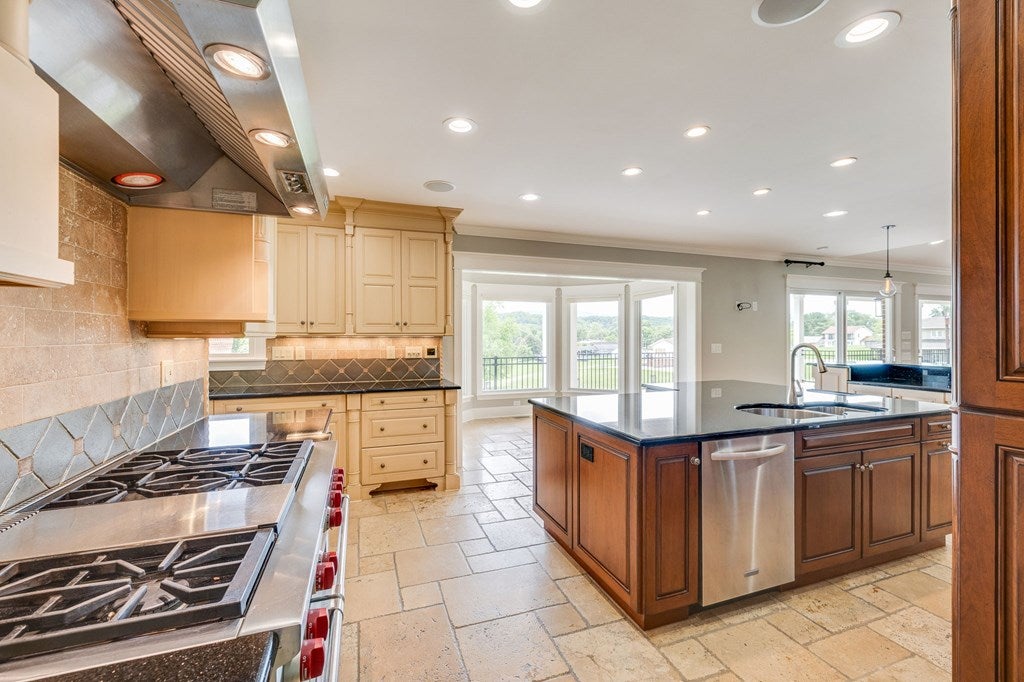 20484 Lake Road Abingdon, VA 24211 - Photo 21 of 92 Gallery Image 21