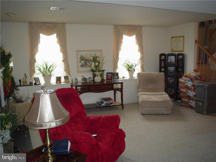 20 East Lexton Road New Castle, DE 19720 - Photo 14 of 16 Family Room