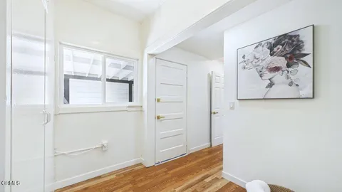 $1,295,000 | 1232 North El Centro Avenue, Los Angeles, CA 90038
