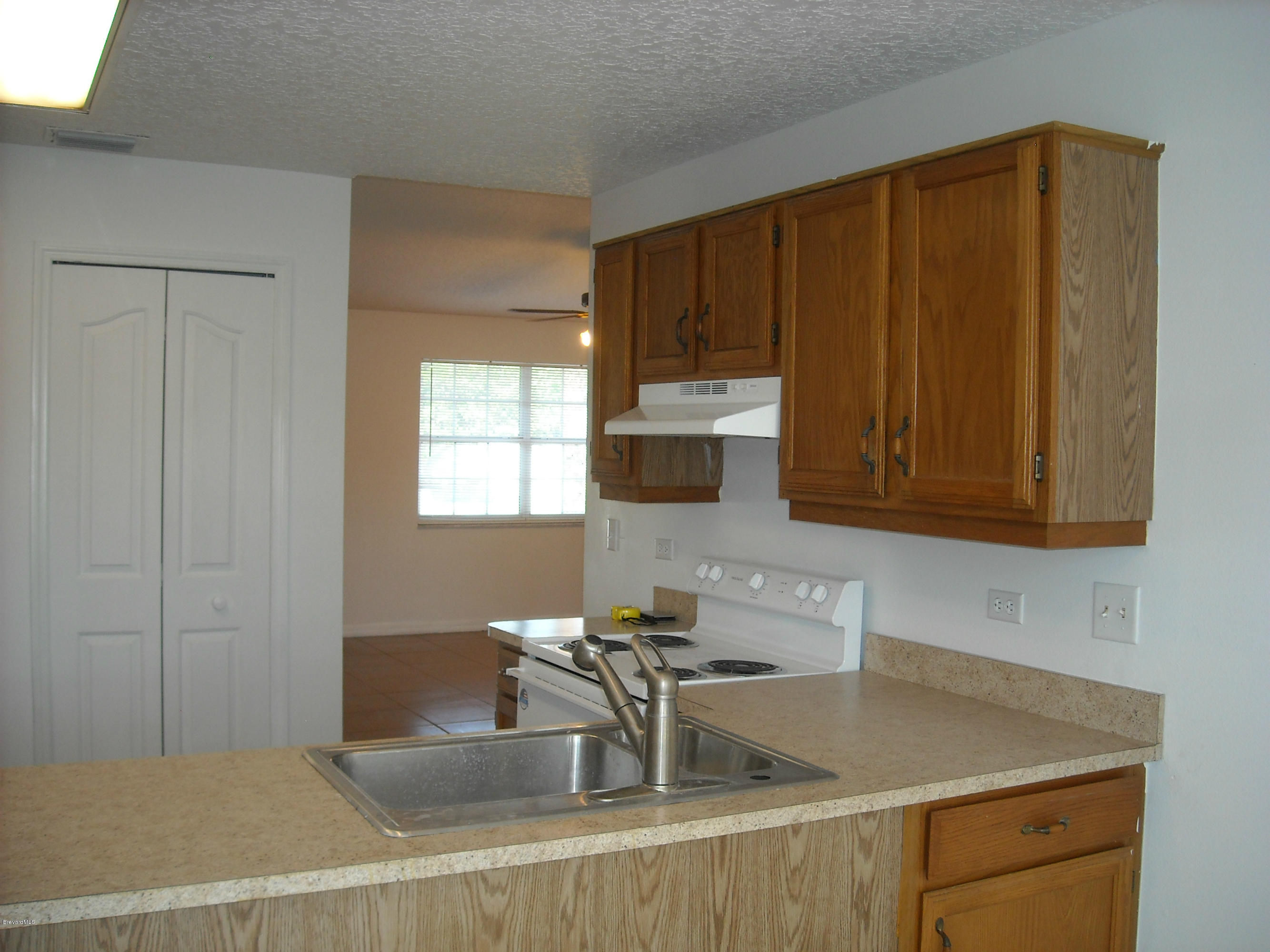 6445 Hudson Road Cocoa, FL 32927 - Photo 8 of 17 DSCN0534