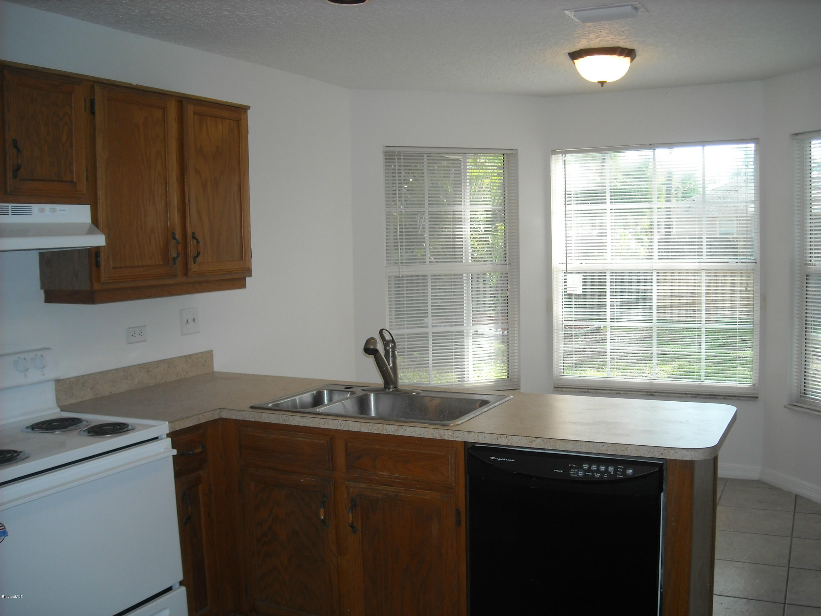 6445 Hudson Road Cocoa, FL 32927 - Photo 9 of 17 DSCN0532